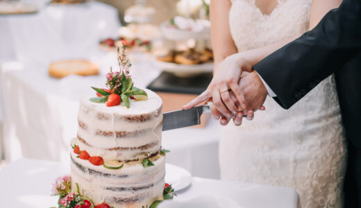 【結婚式準備の要】プロフィールブックのサンプル請求方法はこれ！チェックすべきポイント＆実例を公開